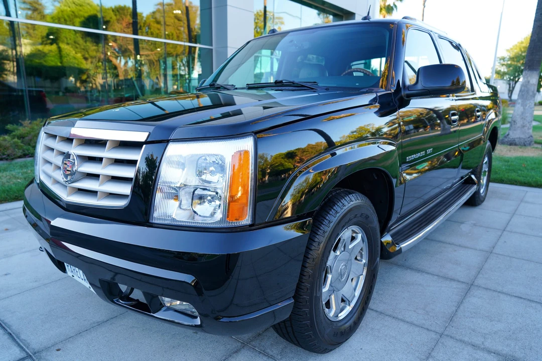 2004 Cadillac Escalade & EXT 2nd Gen - Image 5 of 31