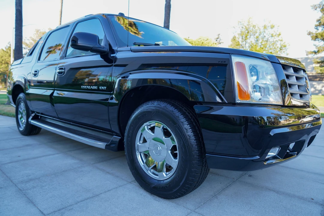 2004 Cadillac Escalade & EXT 2nd Gen - Image 10 of 31