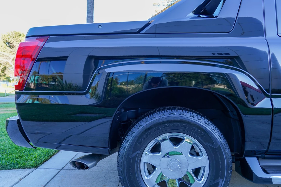 2004 Cadillac Escalade & EXT 2nd Gen - Image 30 of 31