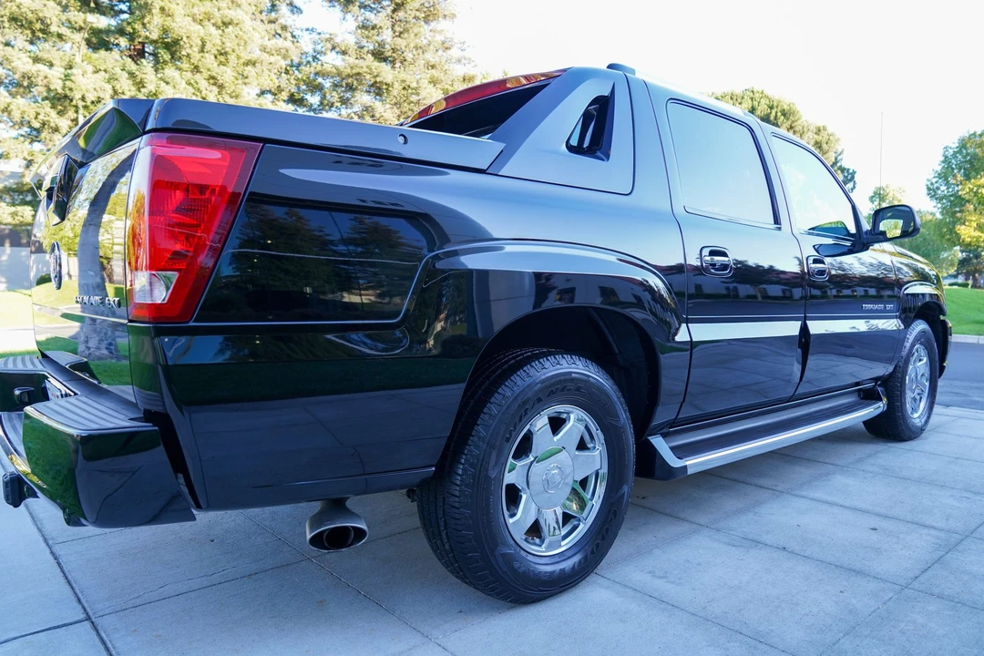 2004 Cadillac Escalade & EXT 2nd Gen - Image 13 of 31
