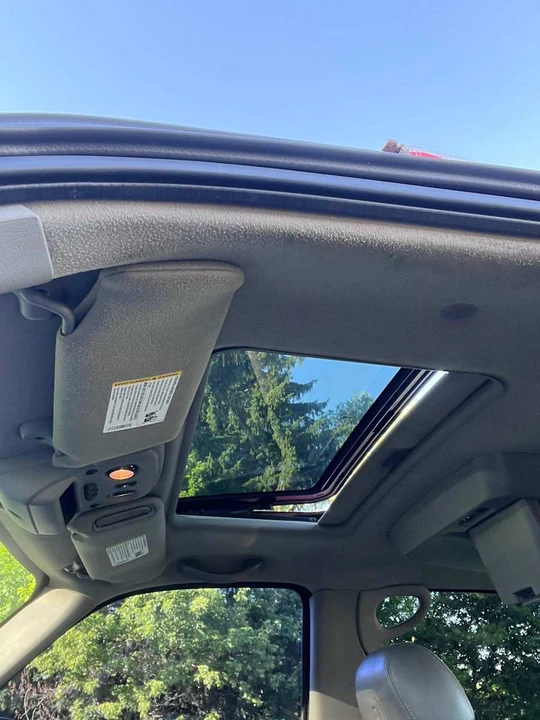 2004 Cadillac Escalade & EXT 2nd Gen - Image 19 of 31