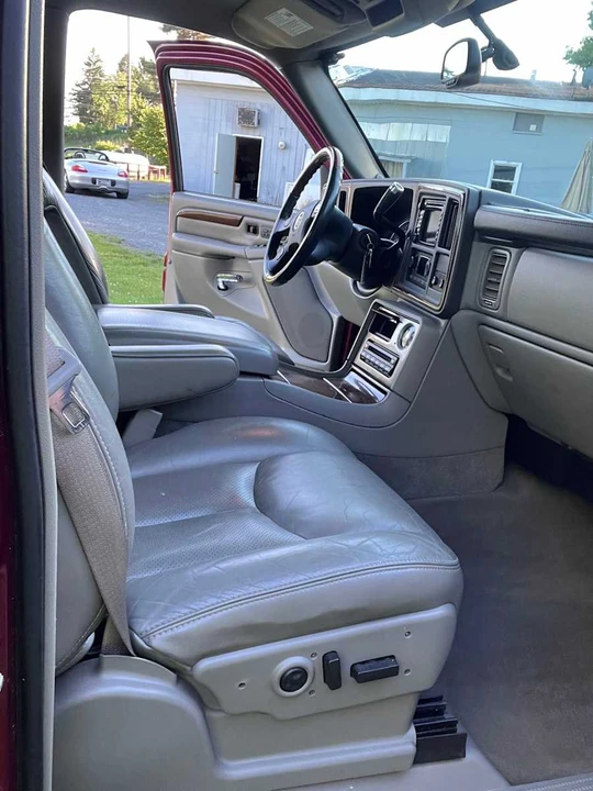 2004 Cadillac Escalade & EXT 2nd Gen - Image 14 of 31