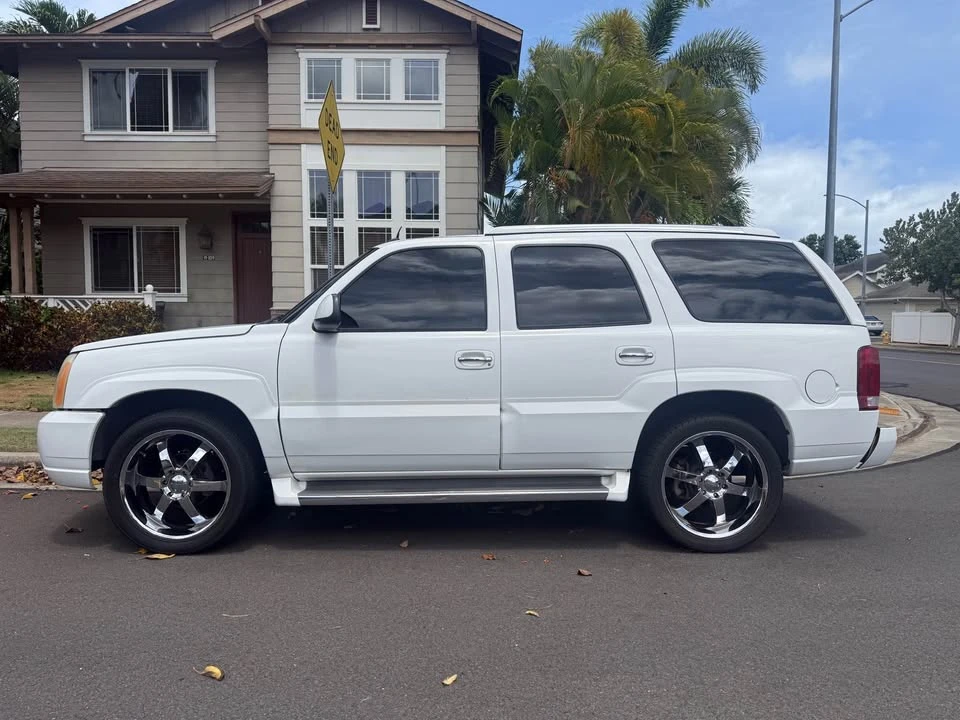 2004 Cadillac Escalade & EXT 2nd Gen - Image 3 of 3