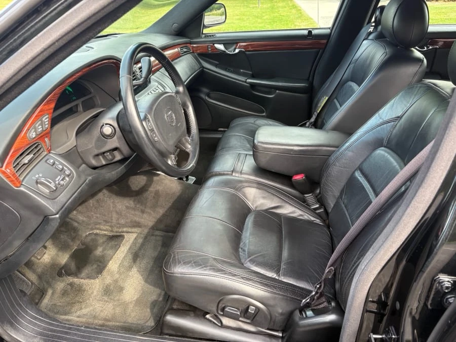 2004 Cadillac DeVille 8th Gen - Image 9 of 14
