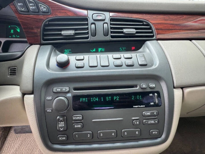 2004 Cadillac DeVille 8th Gen - Image 9 of 11