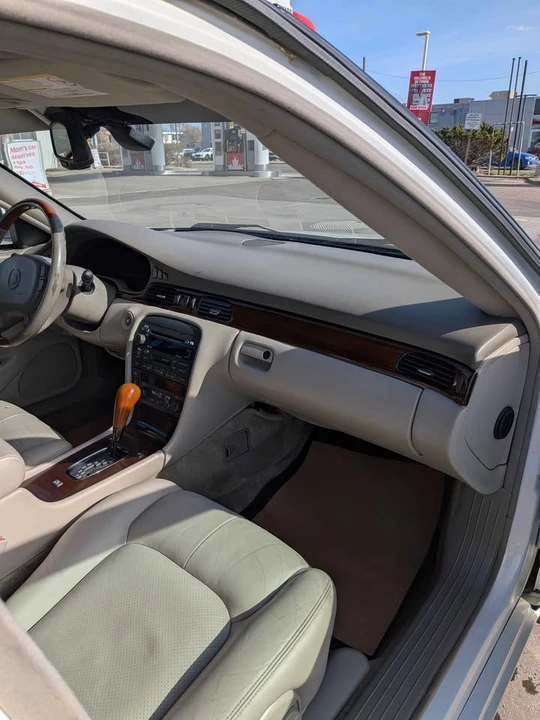 2004 Cadillac Seville - Image 6 of 10