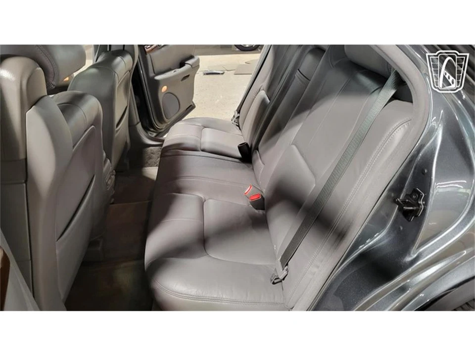 2004 Cadillac Seville - Image 16 of 31