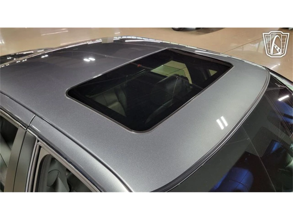2004 Cadillac Seville - Image 10 of 31