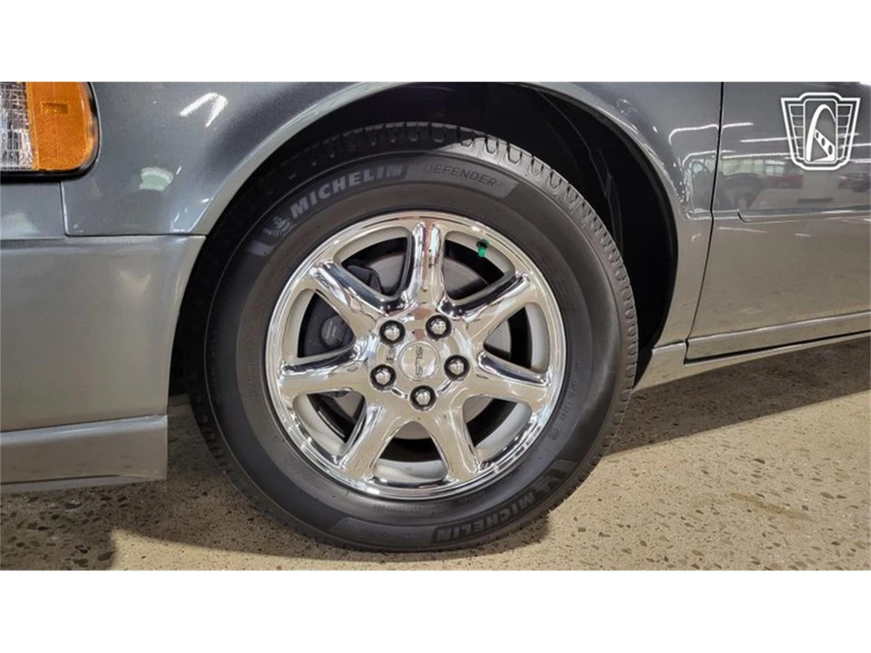 2004 Cadillac Seville - Image 5 of 31