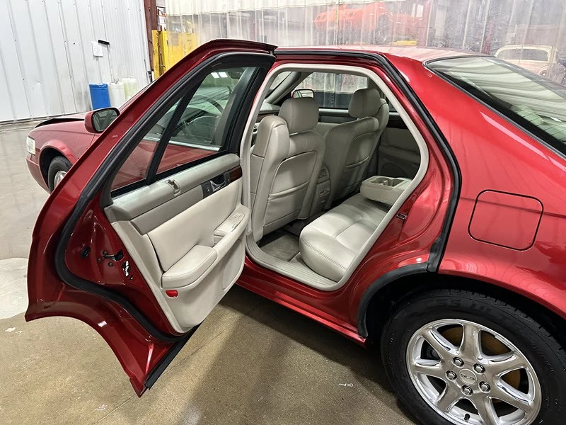 2004 Cadillac Seville - Image 10 of 12