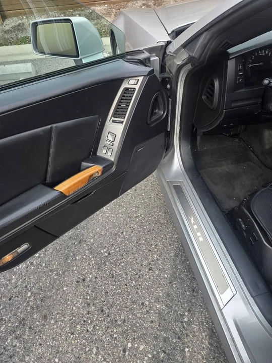 2004 Cadillac XLR - Image 6 of 9
