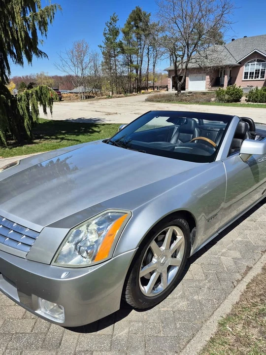 2004 Cadillac XLR - Image 18 of 19