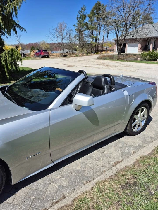 2004 Cadillac XLR - Image 4 of 19
