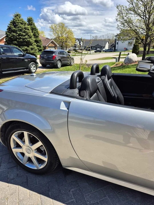 2004 Cadillac XLR - Image 6 of 19