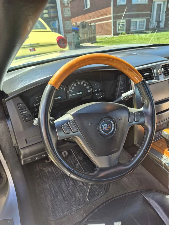 2004 Cadillac XLR - Image 11 of 19