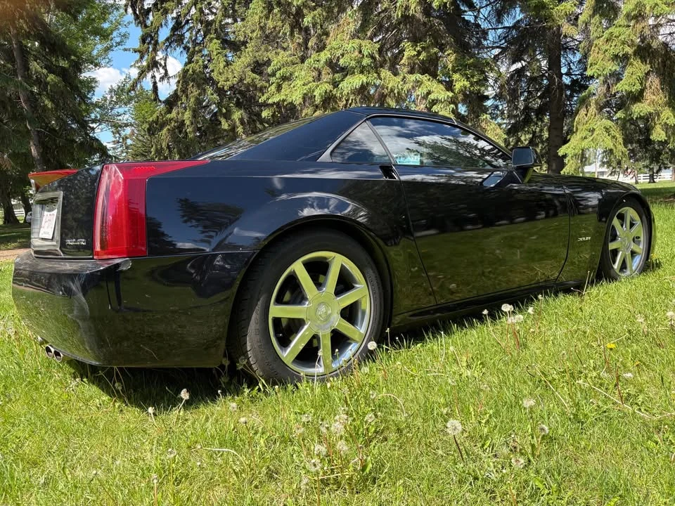 2004 Cadillac XLR - Image 8 of 20