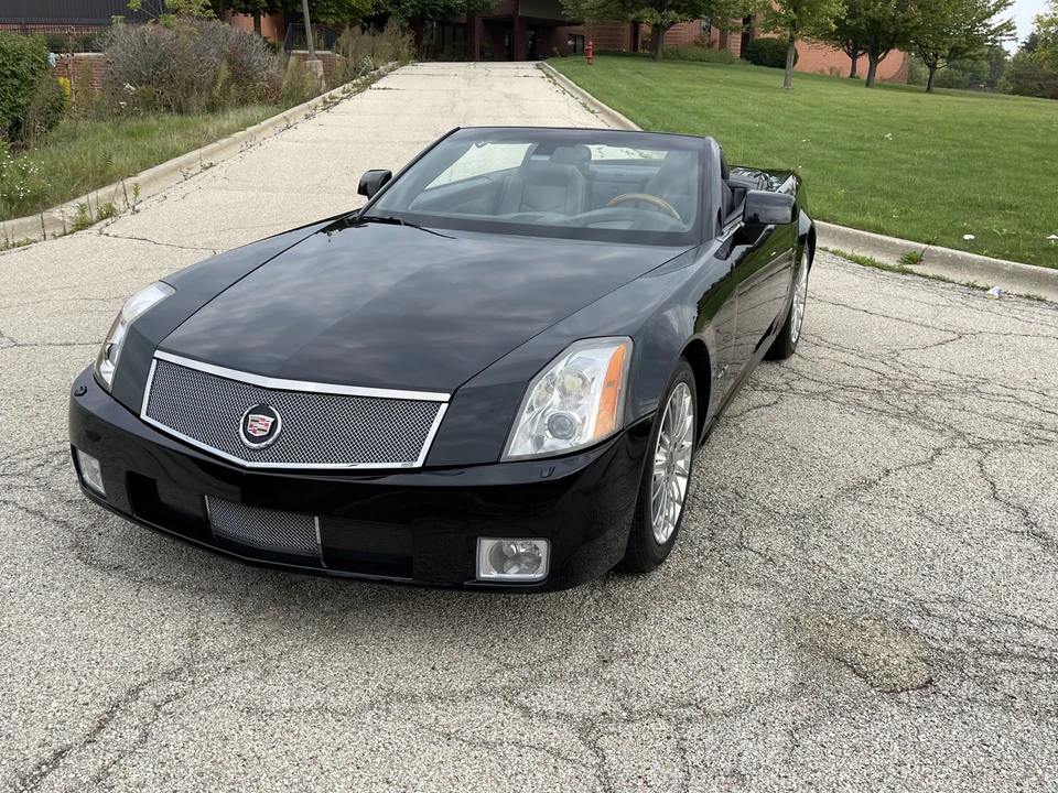 2004 Cadillac XLR - Image 18 of 31