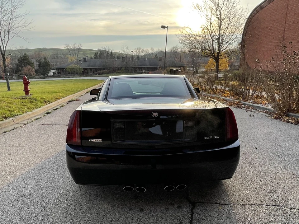 2004 Cadillac XLR - Image 13 of 31