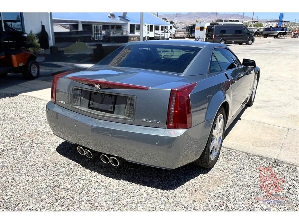 2004 Cadillac XLR - Image 8 of 14