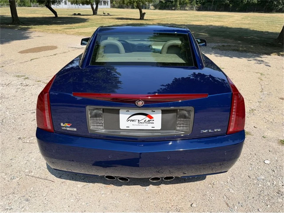 2004 Cadillac XLR - Image 4 of 31
