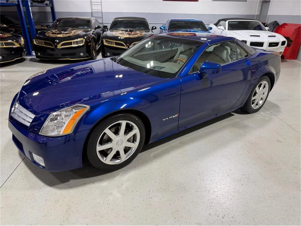 2004 Cadillac XLR - Image 24 of 31