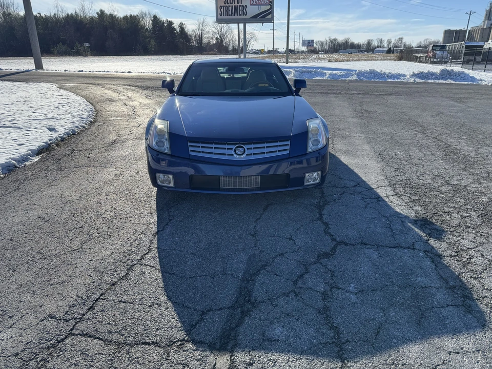 2004 Cadillac XLR - Image 8 of 31