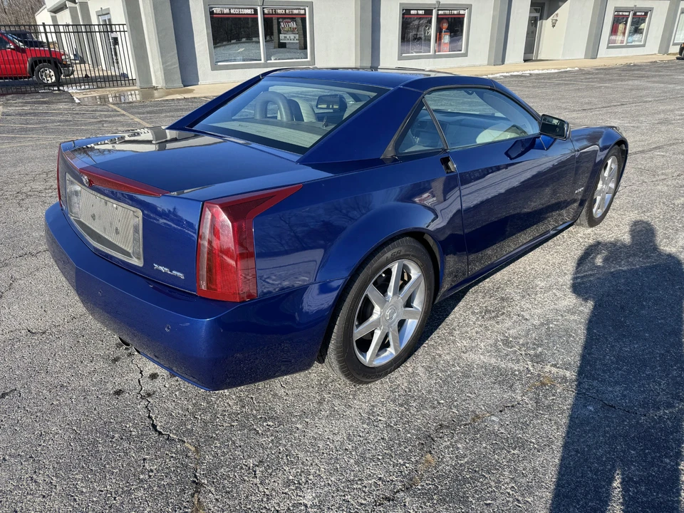 2004 Cadillac XLR - Image 6 of 31