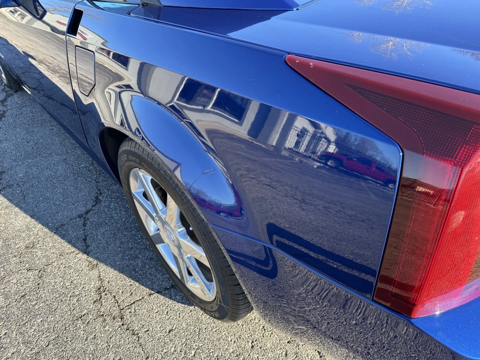 2004 Cadillac XLR - Image 16 of 31