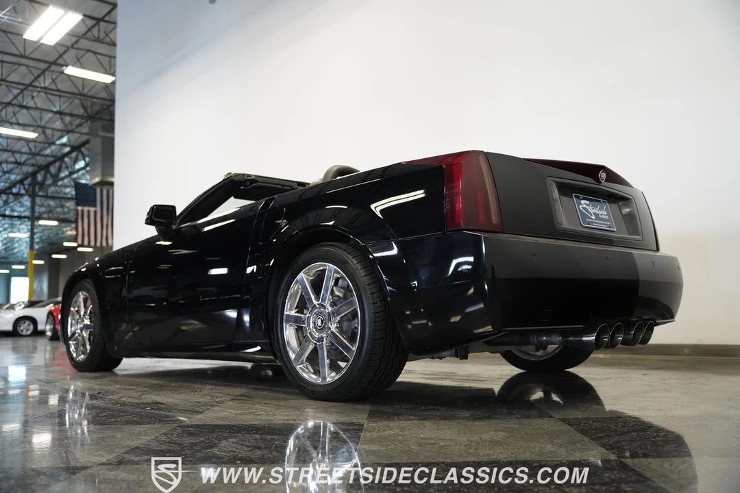 2004 Cadillac XLR - Image 13 of 21