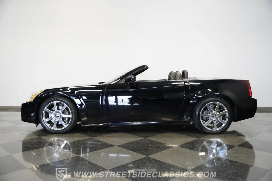 2004 Cadillac XLR - Image 2 of 21