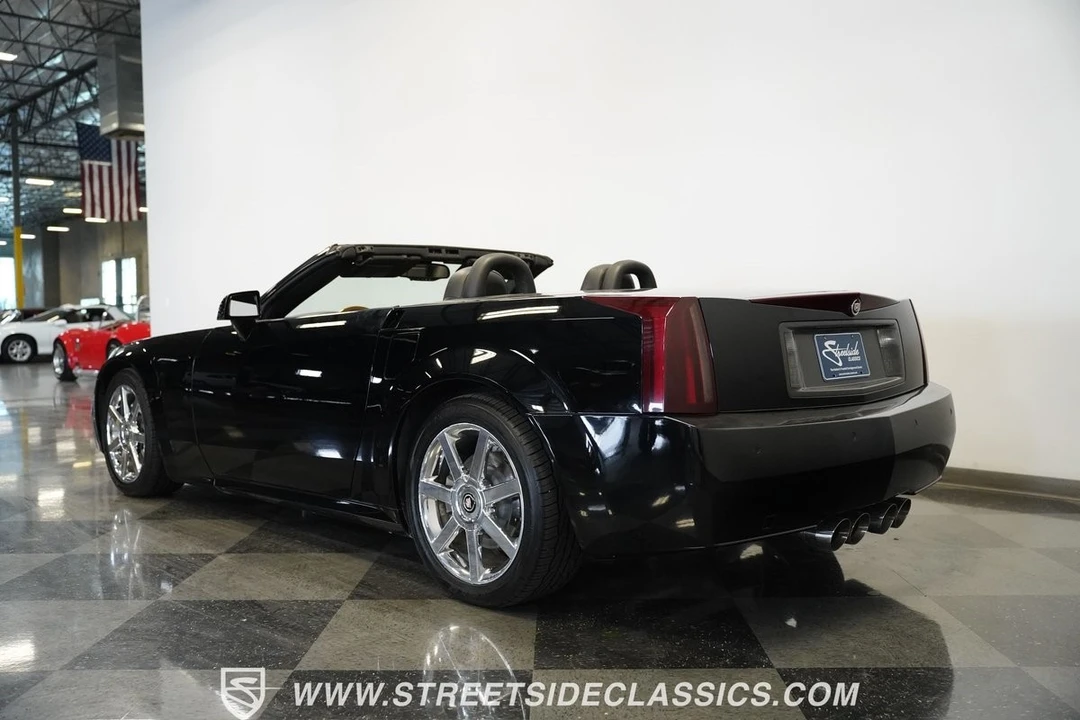 2004 Cadillac XLR - Image 14 of 21