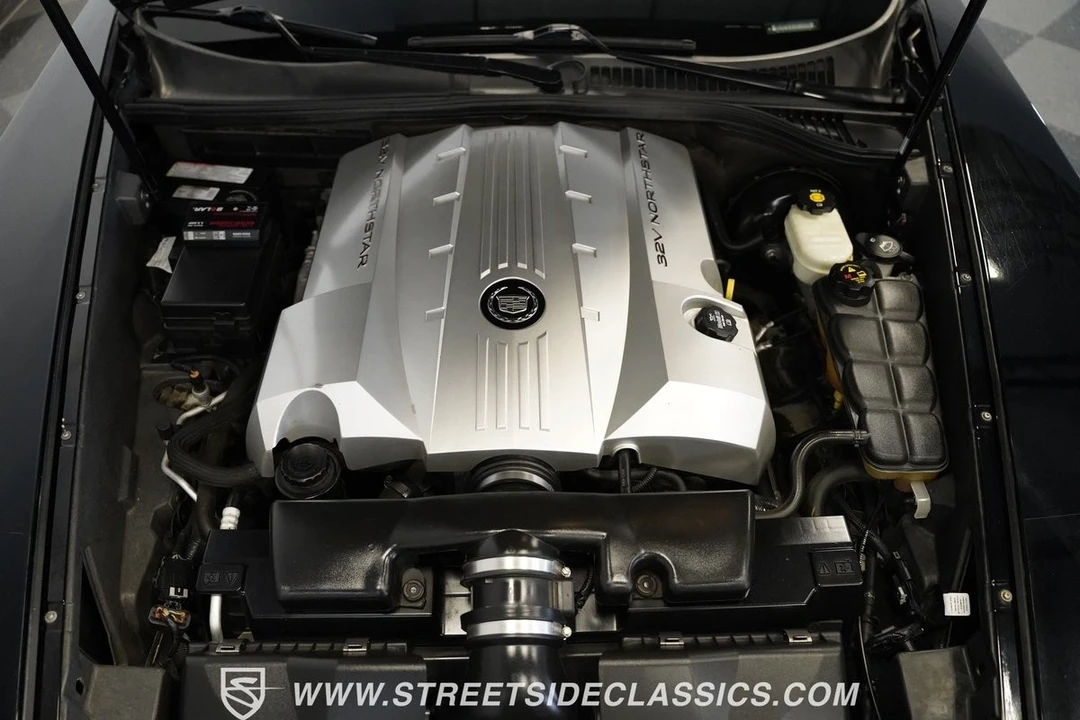2004 Cadillac XLR - Image 5 of 21