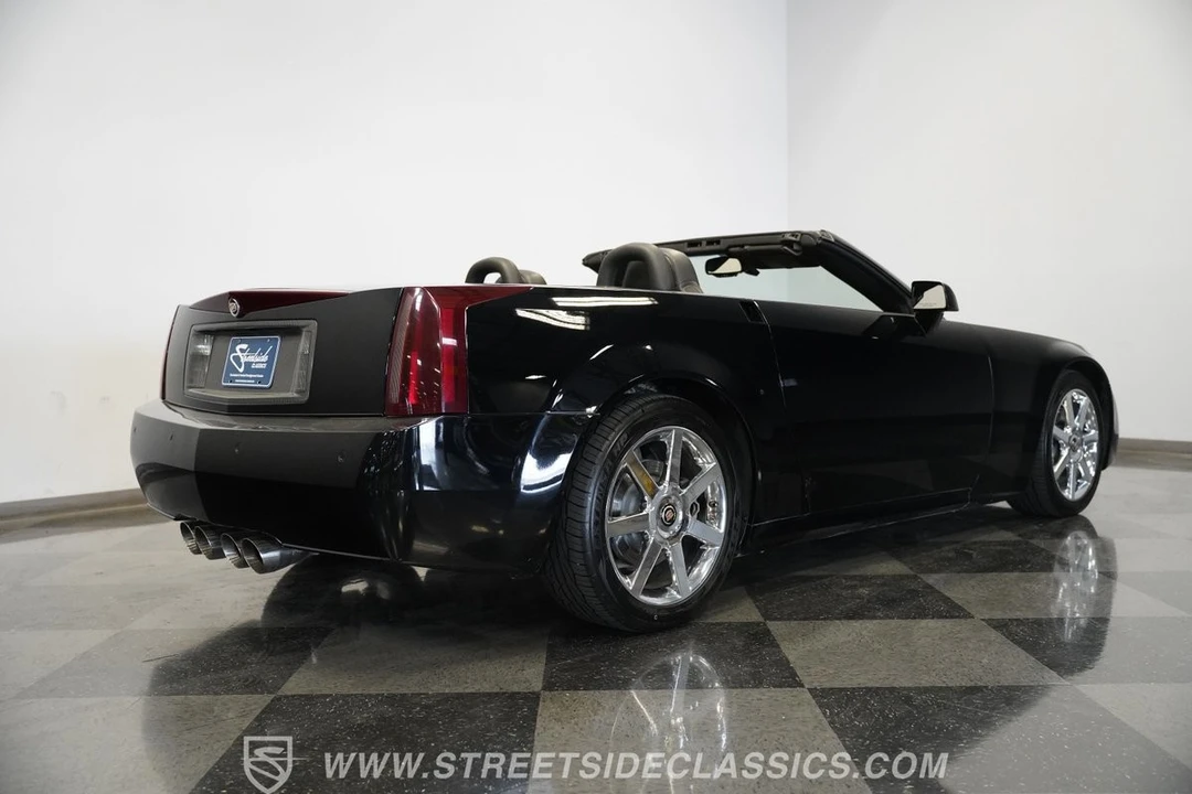 2004 Cadillac XLR - Image 17 of 21