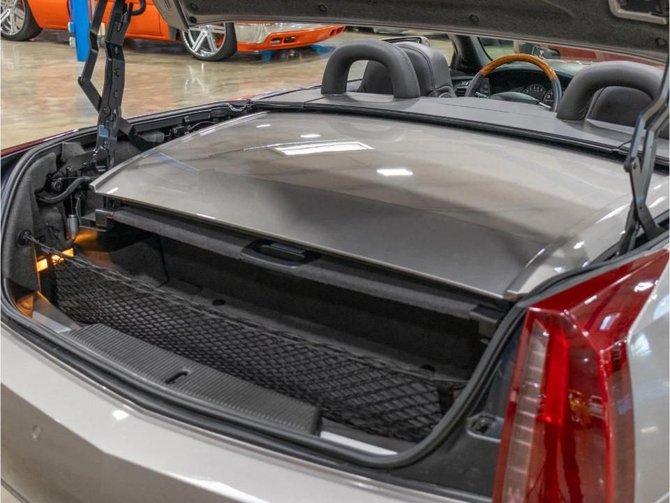 2004 Cadillac XLR - Image 25 of 31
