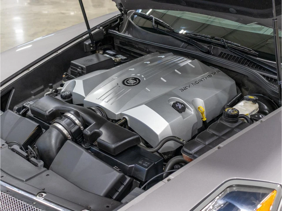 2004 Cadillac XLR - Image 20 of 31