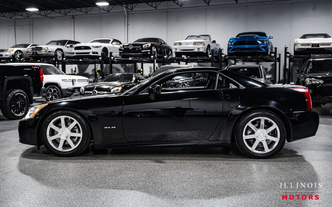 2004 Cadillac XLR - Image 2 of 21