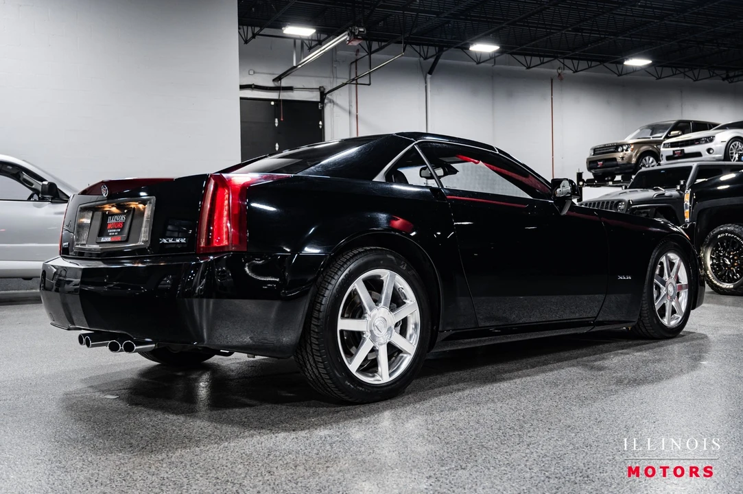 2004 Cadillac XLR - Image 5 of 21