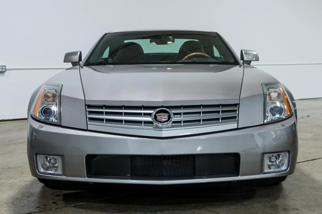 2004 Cadillac XLR - Image 2 of 31