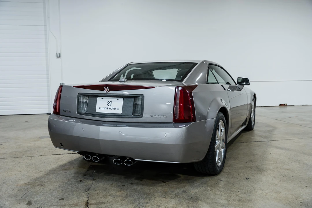 2004 Cadillac XLR - Image 21 of 31