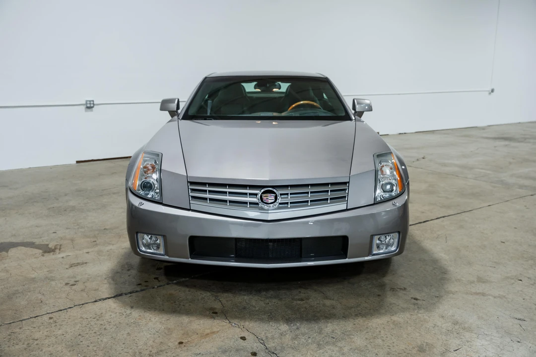 2004 Cadillac XLR - Image 6 of 31