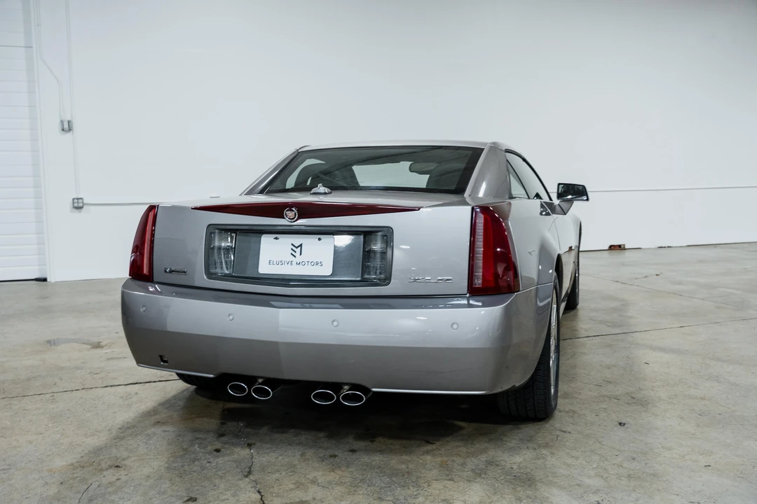 2004 Cadillac XLR - Image 20 of 31