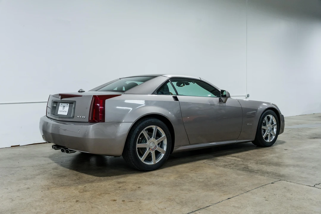 2004 Cadillac XLR - Image 23 of 31