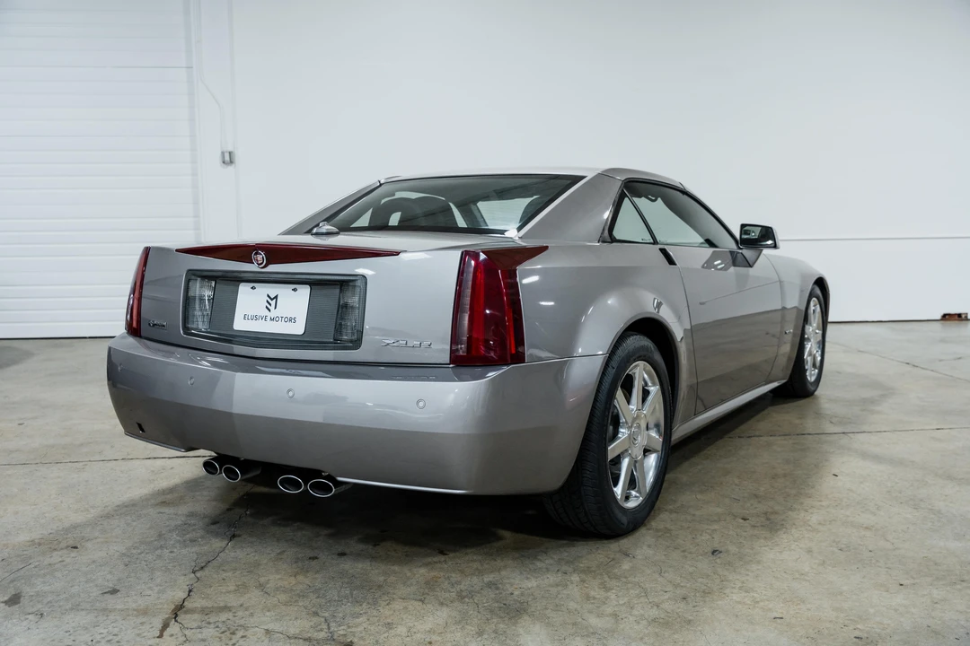2004 Cadillac XLR - Image 22 of 31
