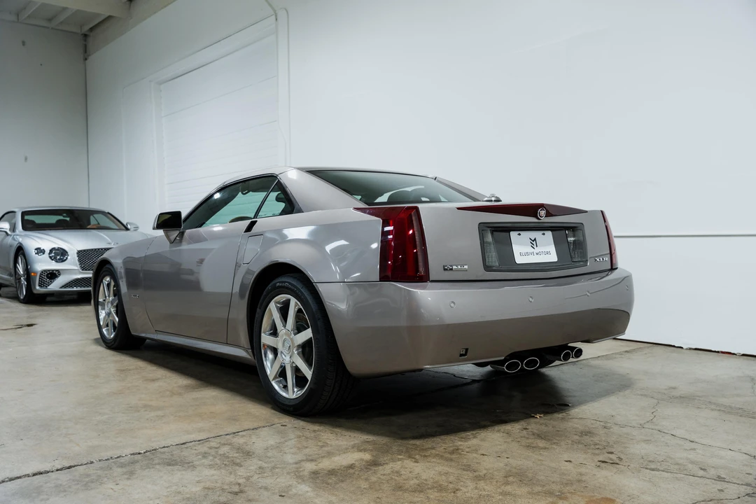2004 Cadillac XLR - Image 17 of 31