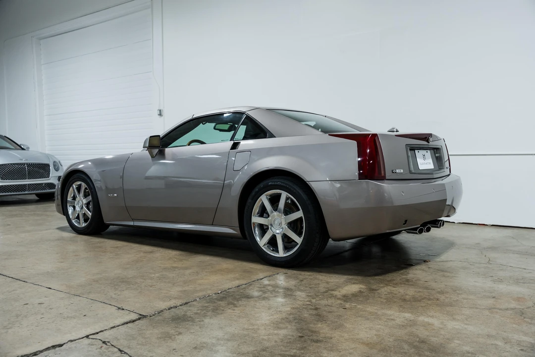 2004 Cadillac XLR - Image 16 of 31
