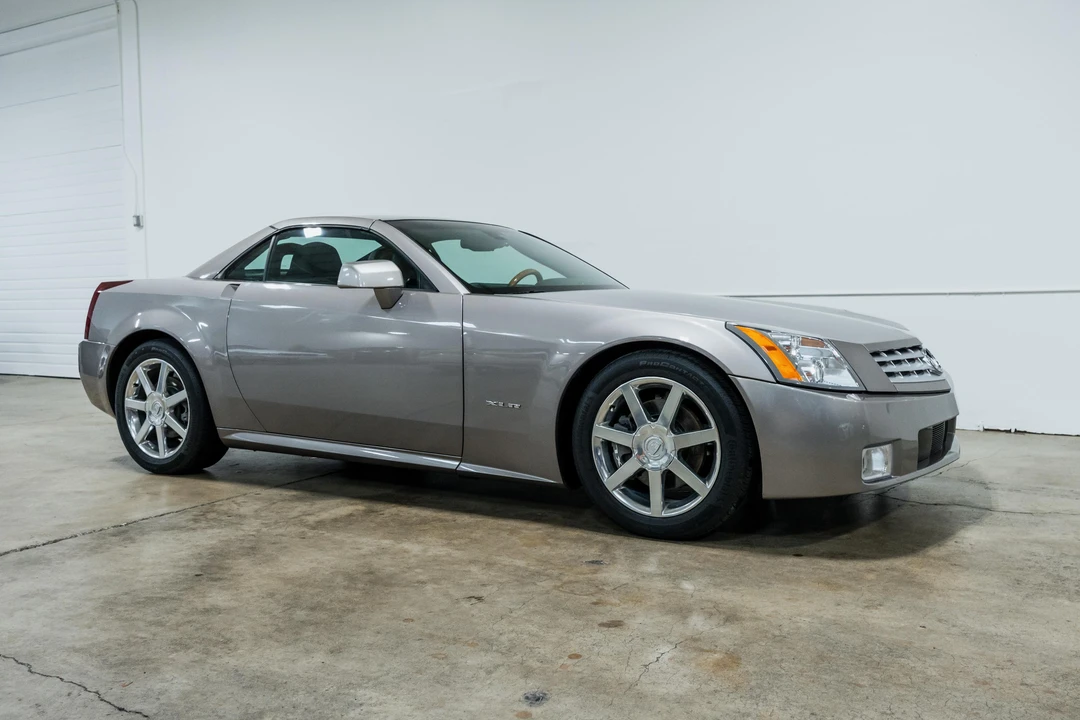 2004 Cadillac XLR - Image 27 of 31
