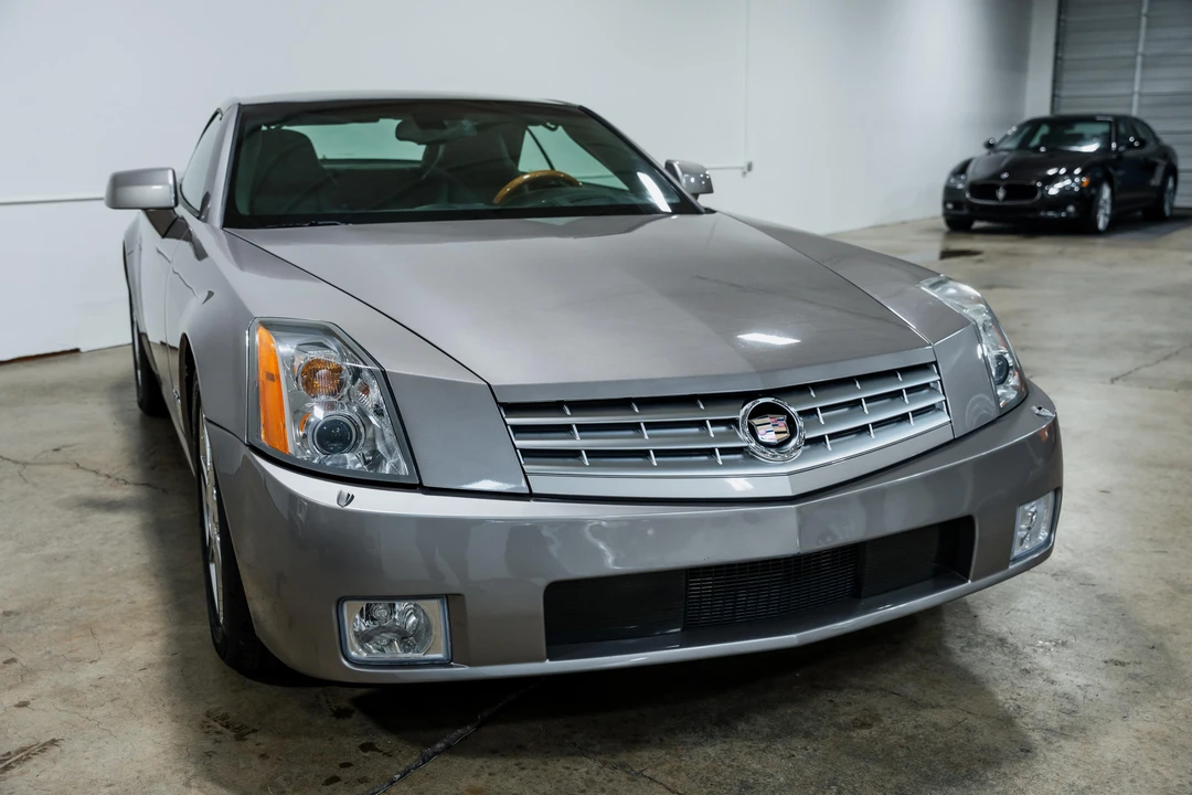 2004 Cadillac XLR - Image 28 of 31