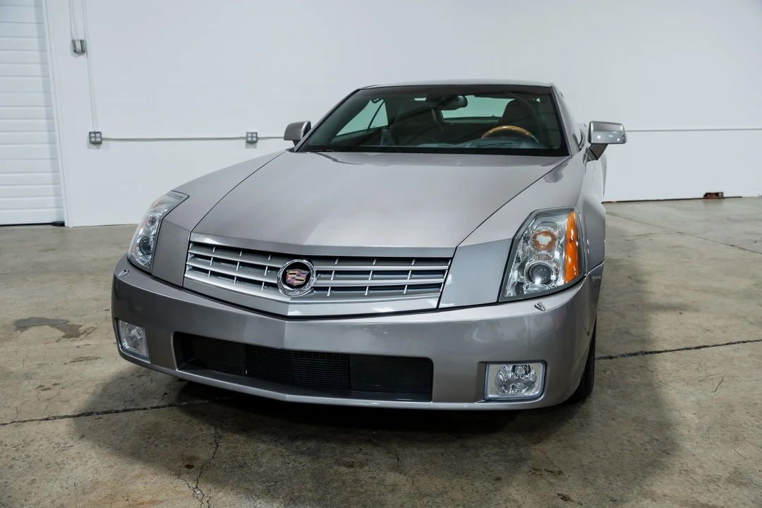 2004 Cadillac XLR - Image 7 of 31