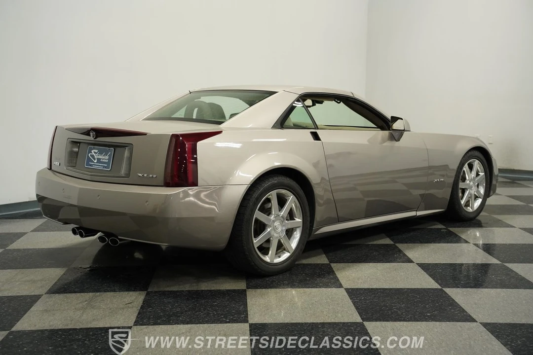2004 Cadillac XLR - Image 12 of 12