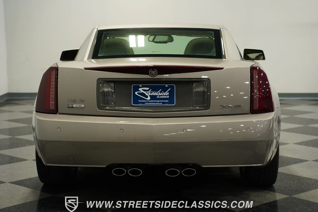 2004 Cadillac XLR - Image 11 of 21